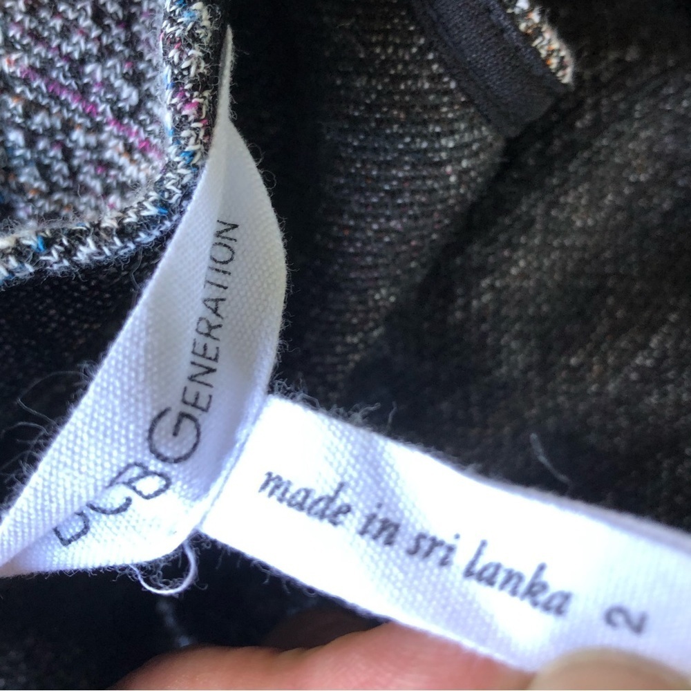 BCBGeneration Gray Tweed Sleeveless Skater Style Fit & Flare Dress Size 2 - Picture 4 of 7